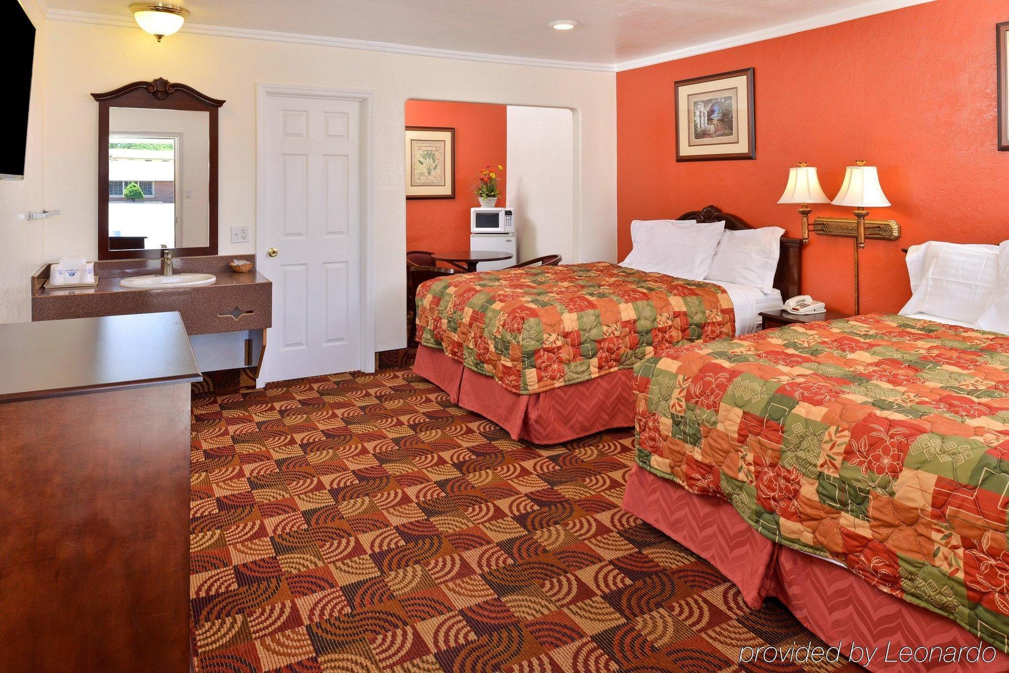 Americas Best Value Inn & Suites Klamath Falls Exteriör bild